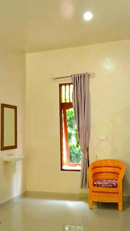 Raja Guest House - Jungle Trekking & Tours Bukit Lawang Sumatra Екстериор снимка
